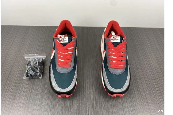 University Undercover LD sacai Red Nike DJ4877-300 Waffle 0319